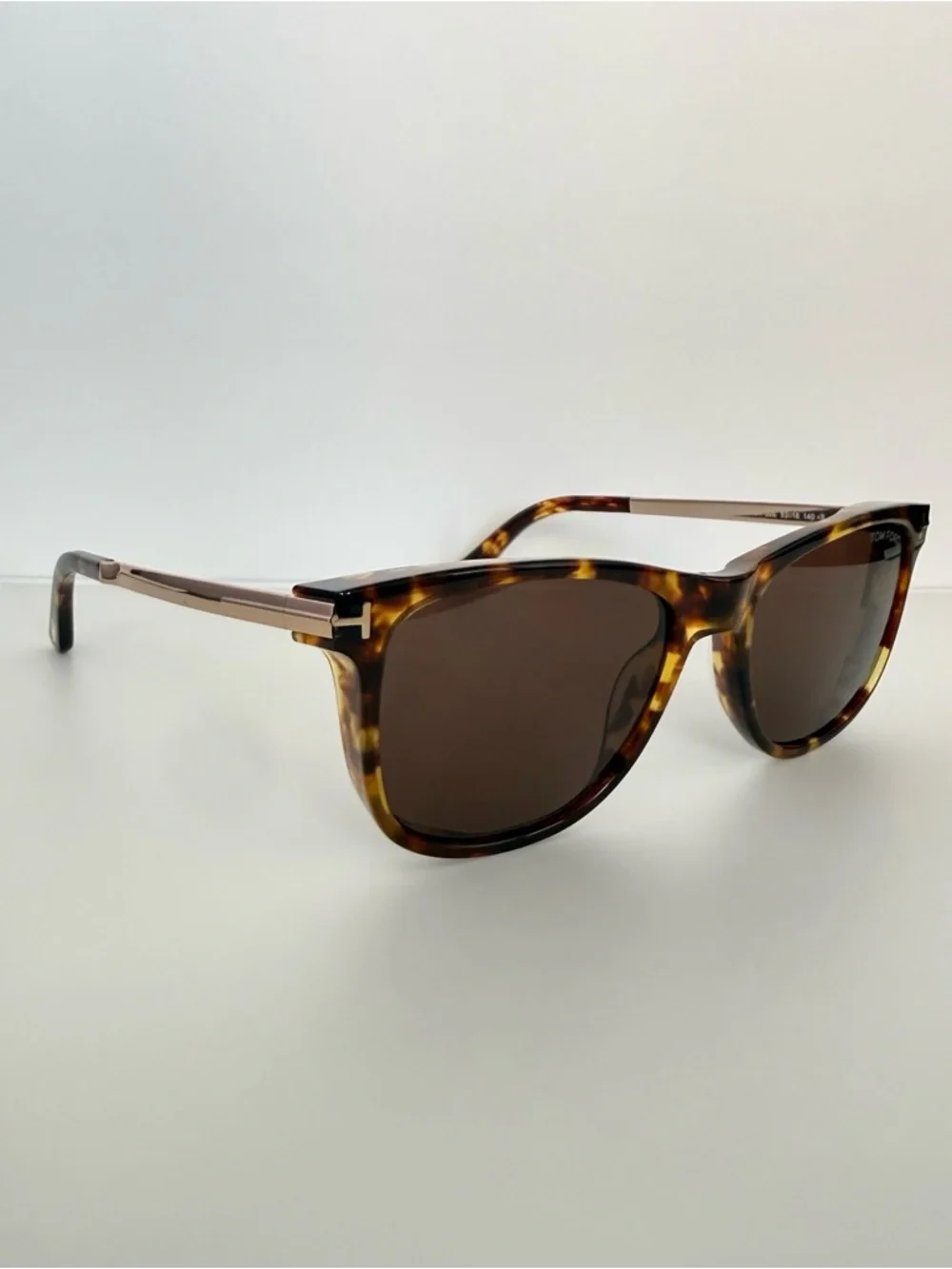 NEW!!! Tom Ford men sunglasses Sinatra TF1104 52E Authentic